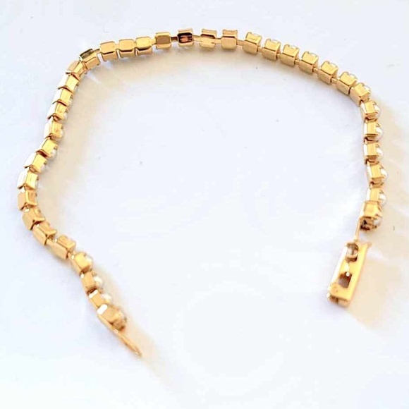 ๐๐ AVON Vintage Pearlesque Link Gold-Plated Brass Tennis Bracelet - Picture 8 of 10